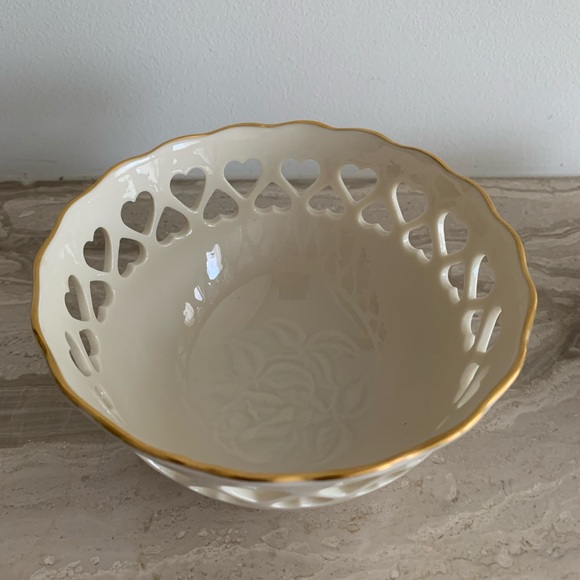 LENOX hearts serving/candy bowl - Picture 2 of 2